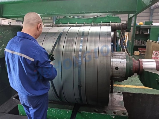 EN/GB/AISI/ASTM/DIN/JIS 표준 금속이 아닌 열불형 철 코일 Q235 Q235B Q195 A283 HRC 1.0mm 1.2mm 1.5mm 맞춤형 크기