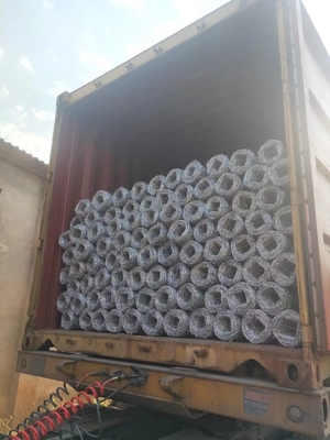 360-1000mm 코일 지름 고진 함유물 울타리 와이어 동물 억제 및 소 울타리