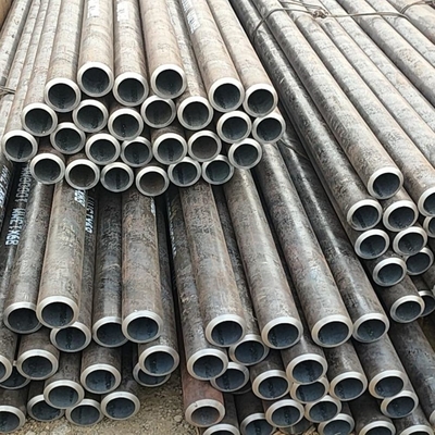 이론적 무게에 따라 청구 ASTM A53 꿰매지 않는 탄소 철강 파이프 p235gh 파이프 라인 끝 굽은 검은색으로 칠한 4' 철강 파이프