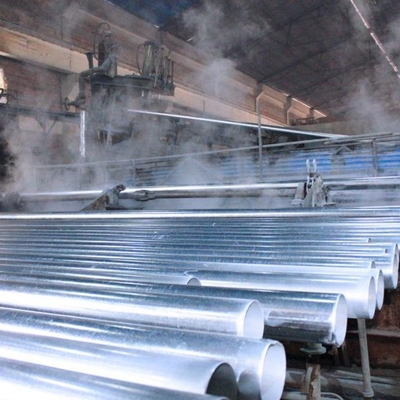 건설 구조 Astm S235 48.3mm 장 12M의 진열 철 둥근 파이프