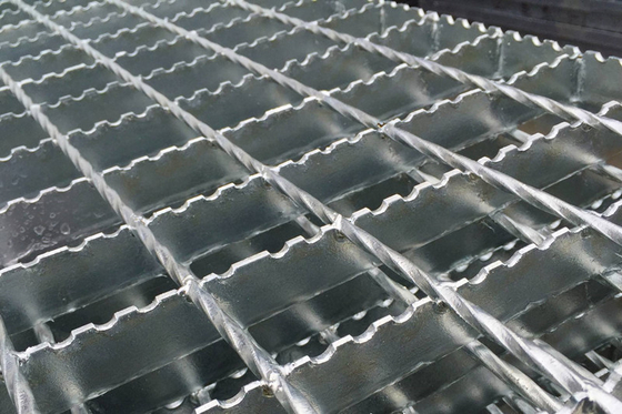수출 표준 진열제철 Grating Customized 크기 30x3 진열제철 막 Grating