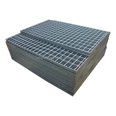 각 철 프레임 잠금 둥근 철 perforated gratings와 함께 좋은 품질의 커버